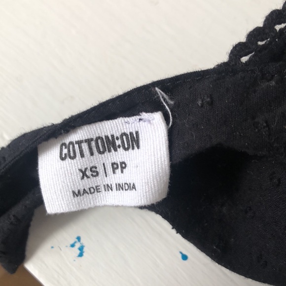 Eyelet 🖤 Tie Back Crop Top - Picture 9 of 9